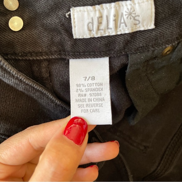 Black denim shorts - Picture 6 of 6